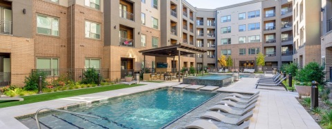 Pet Friendly Frisco, TX Apartments | Cadence Frisco Station